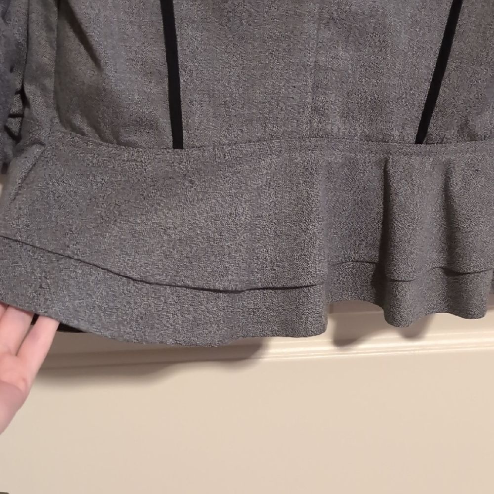 Stoosh Gray Women's Blazer With Black Accents - Picture 15 of 15